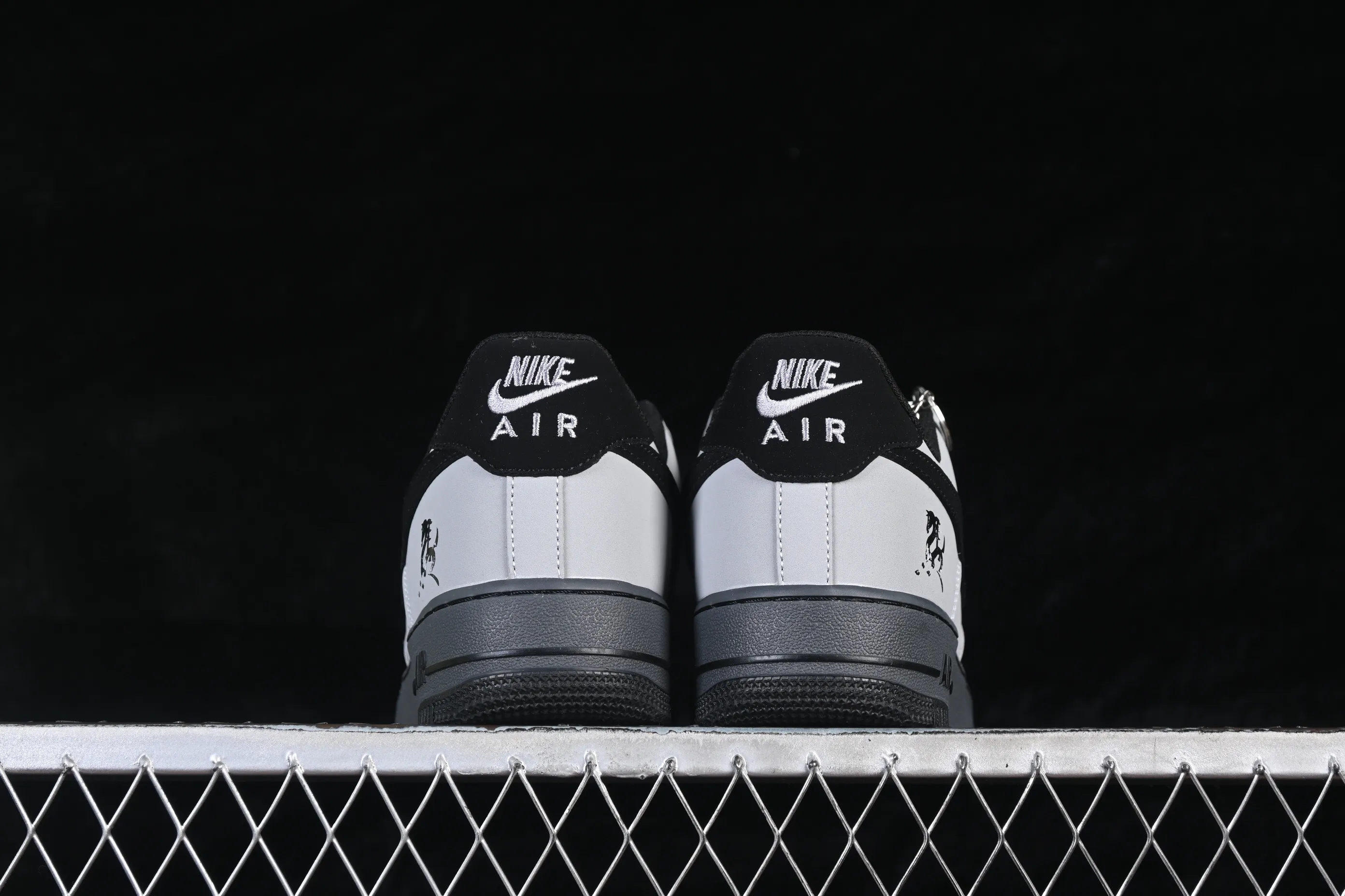 All categories Nk Air Force 1 Air Force series Nk Air Force 1 Low Air Force low top Nike Air Force 1'07 Low Year of the Horse limited edition Gray gray shadow Air Force 1 low top casual sneakers IH1401-100